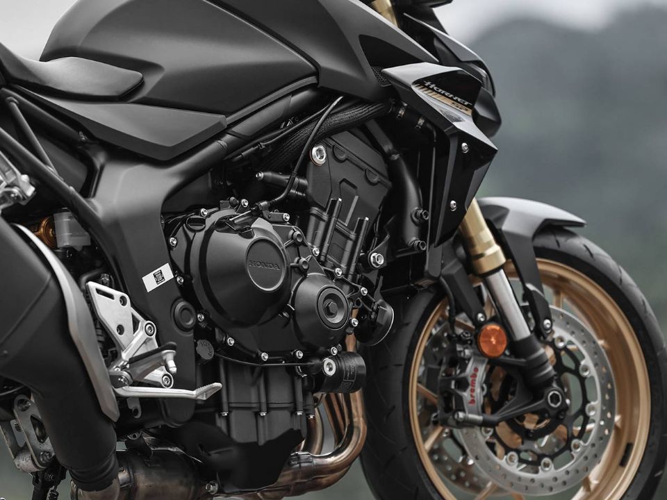 Honda�CB1000 Hornet 2027 - acelerador