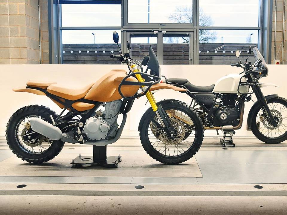 Royal Enfield Himalayan: as verões lado a lado