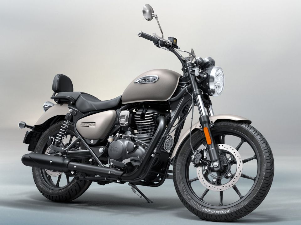 Royal Enfield�Meteor 350 2027 - 3/4 frente