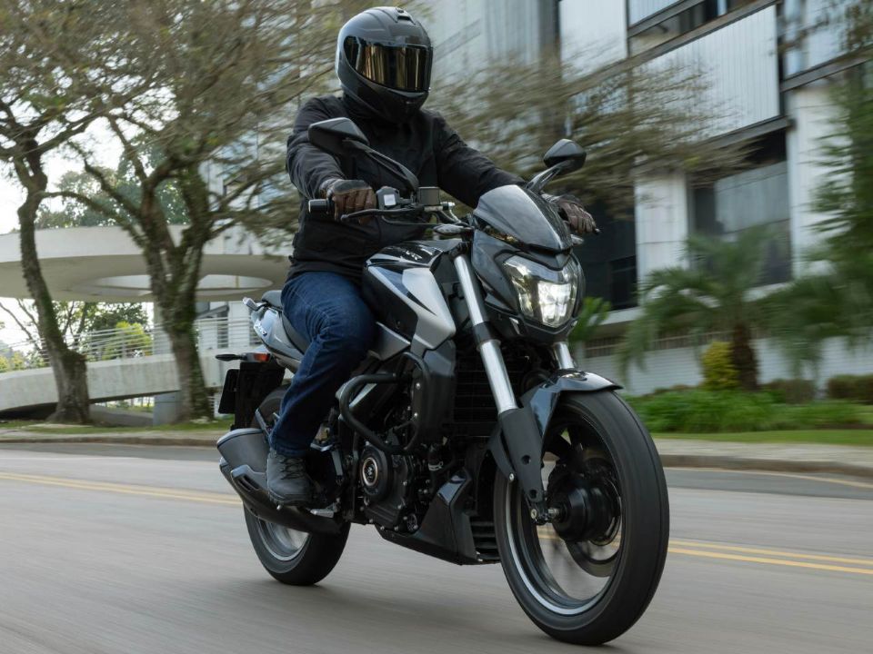 Bajaj�Dominar 250 2027 - frente