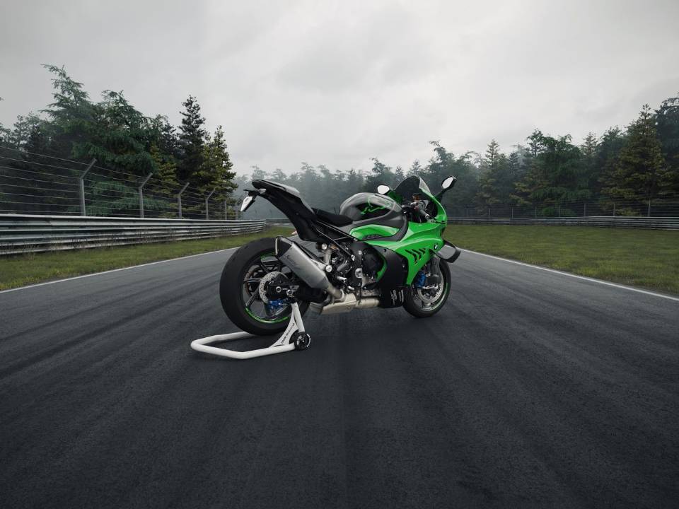 M 1000 RR - 100 anos de Nürburgring