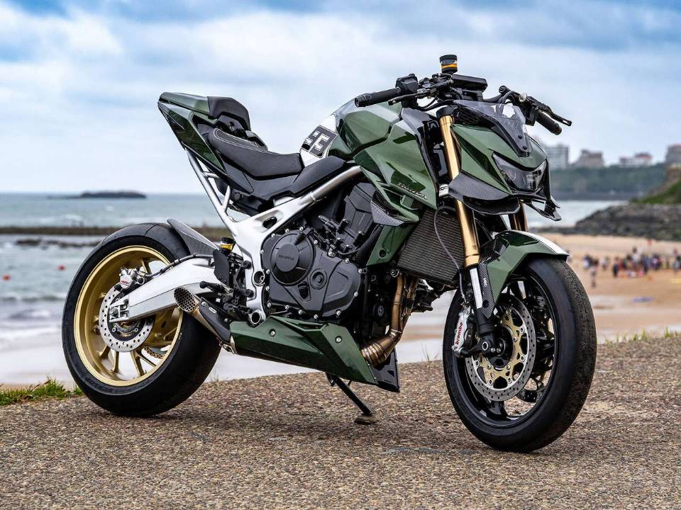 CB750 Hornet Mugen - vencedora do Honda Customs 2026
