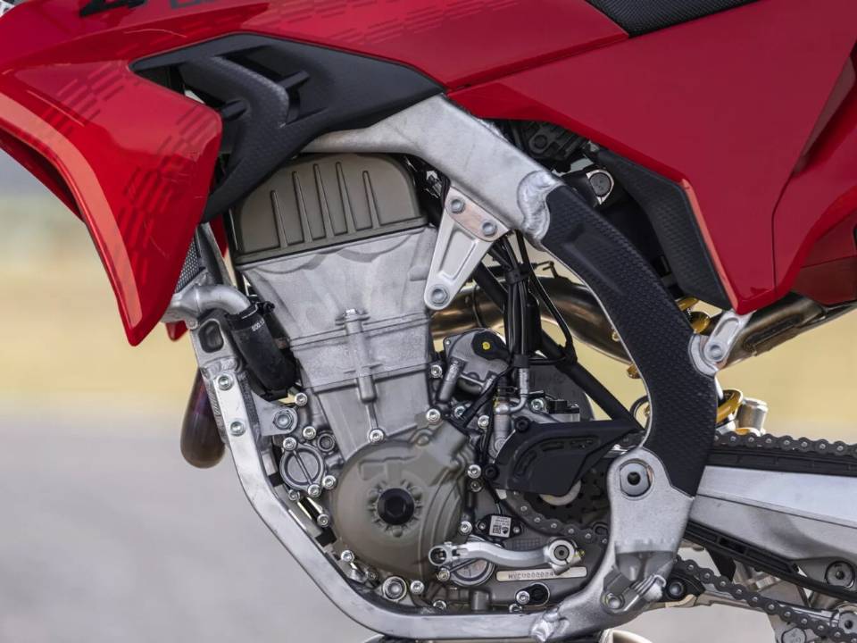 Ducati Desmo450 SM 2027