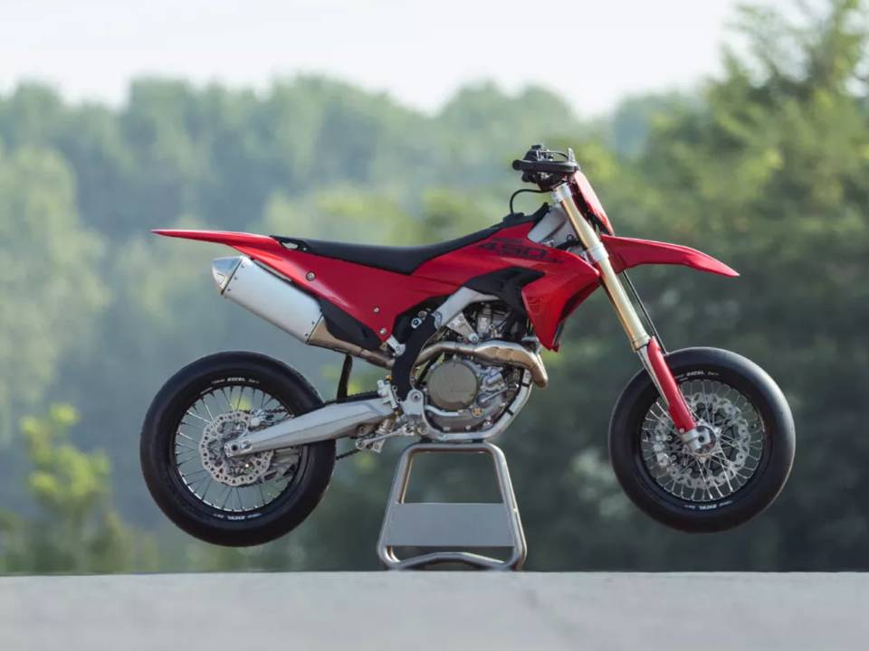 Ducati Desmo450 SM 2027