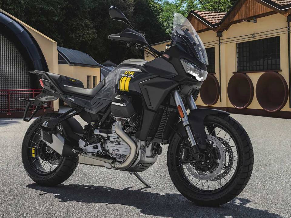 Moto Guzzi Stelvio - edição especial de 105 anos