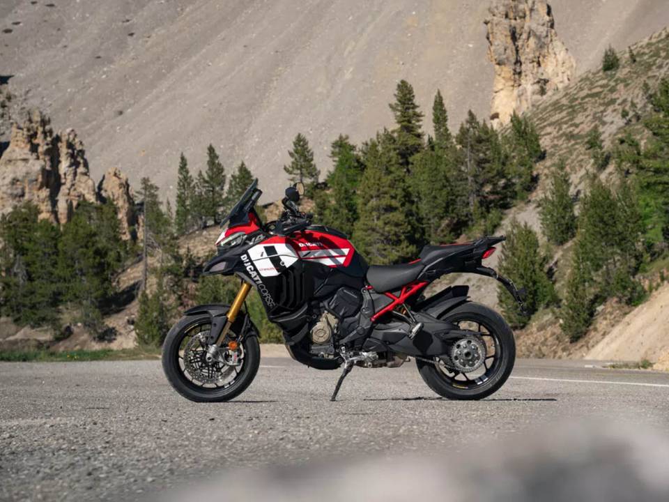 Multistrada V4 Pikes Peak 2027