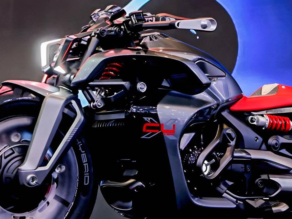 VOGE CU-X Hybrid Concept