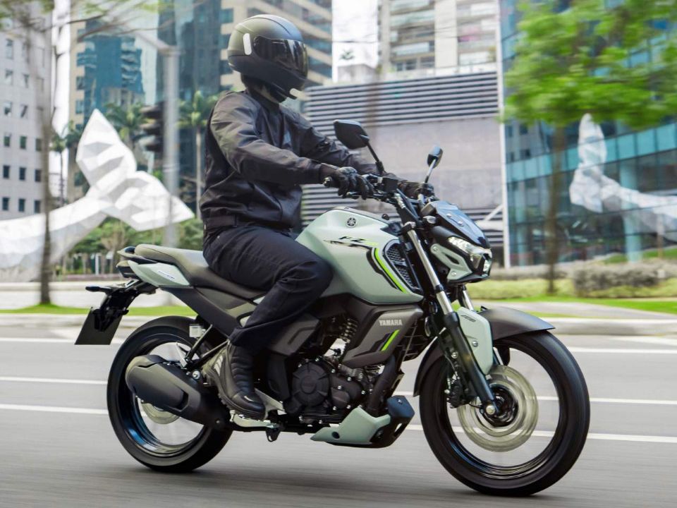 Yamaha�Fazer FZ15 2027 - 3/4 frente