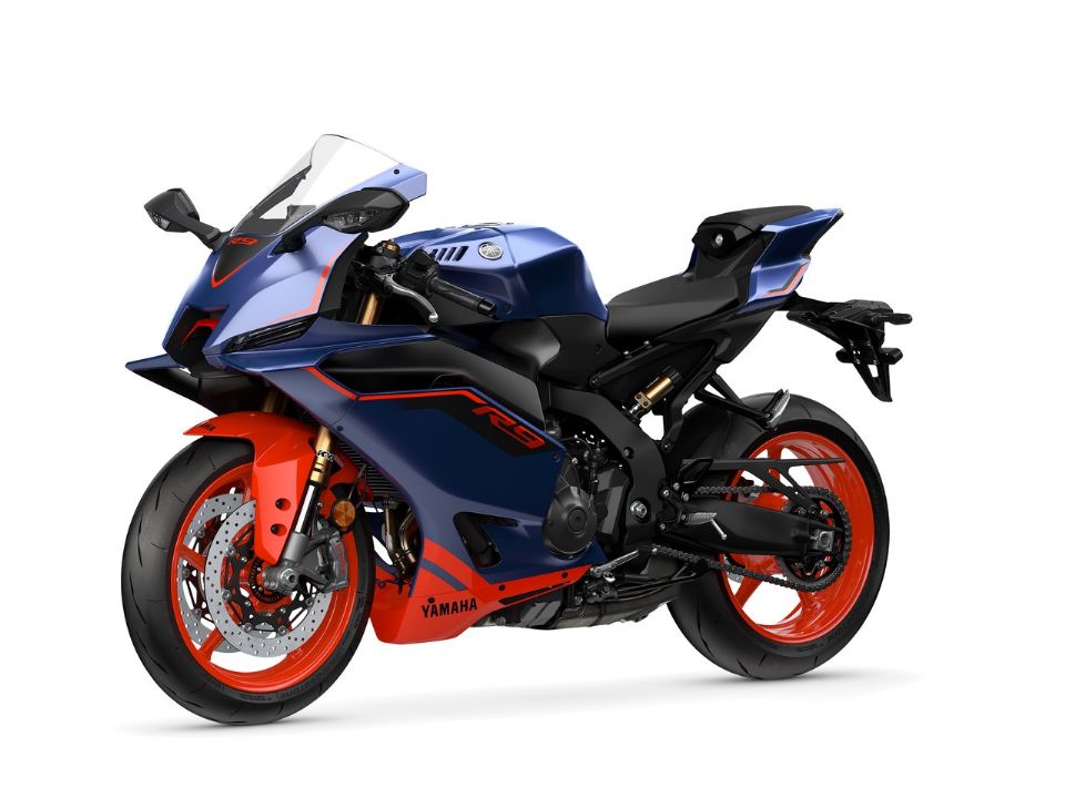 Yamaha�R9